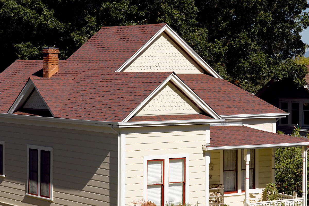 Florida home with Landmark Terra Cotta roof