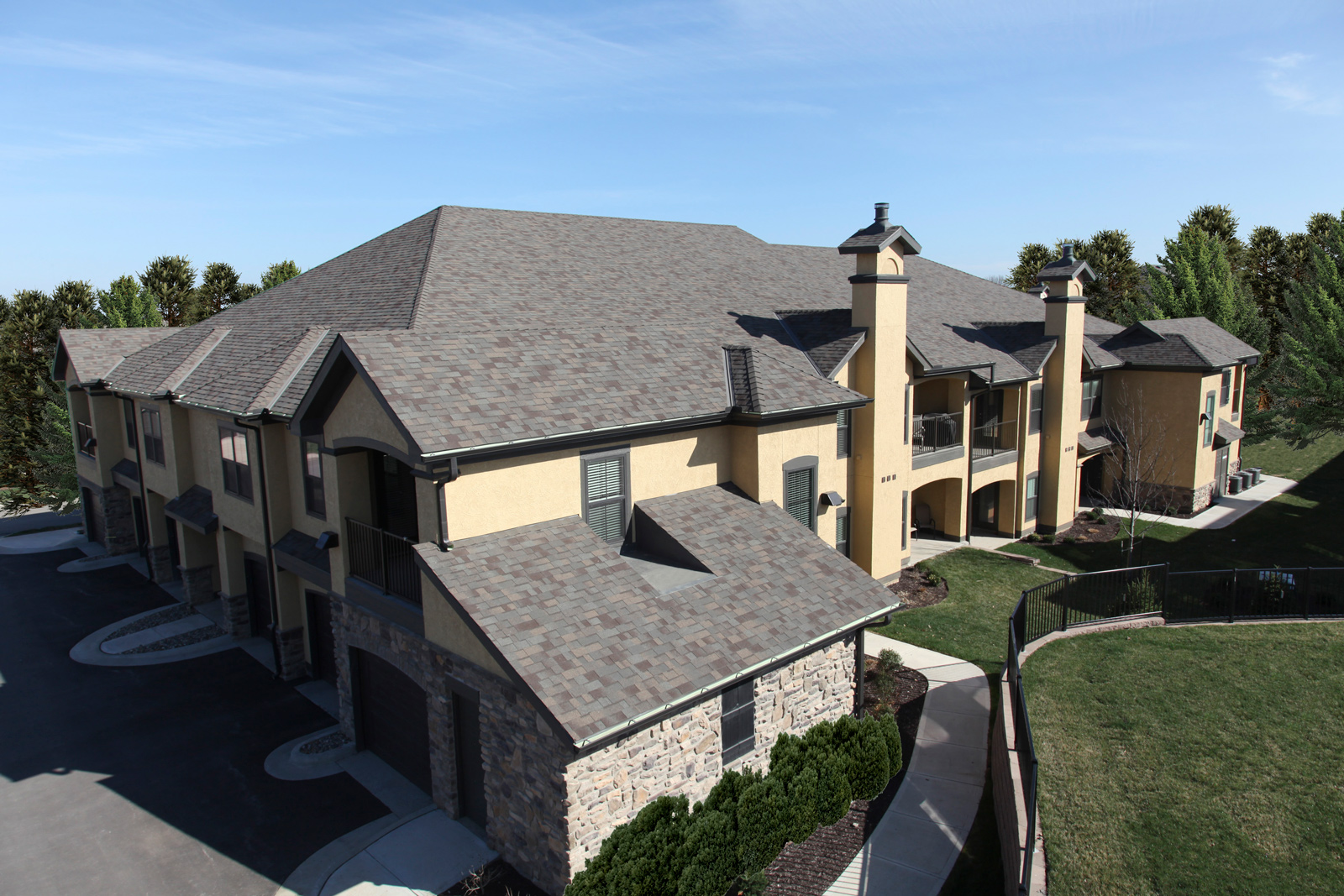 Florida home with Legacy Scotchgard Natural Wood roof