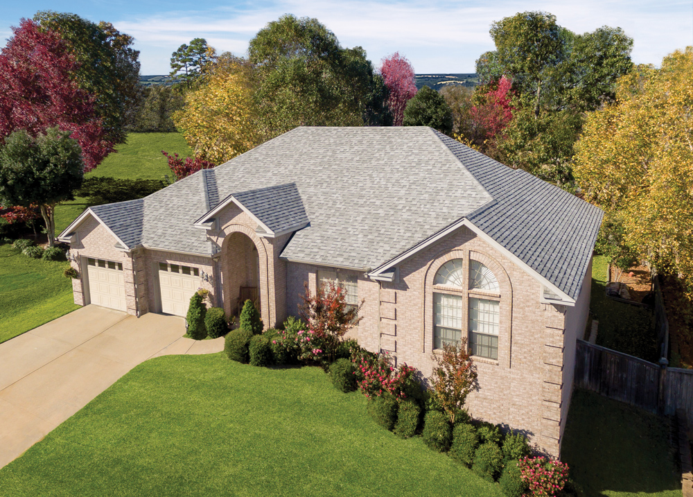 Florida home with Legacy Scotchgard Silverwood roof