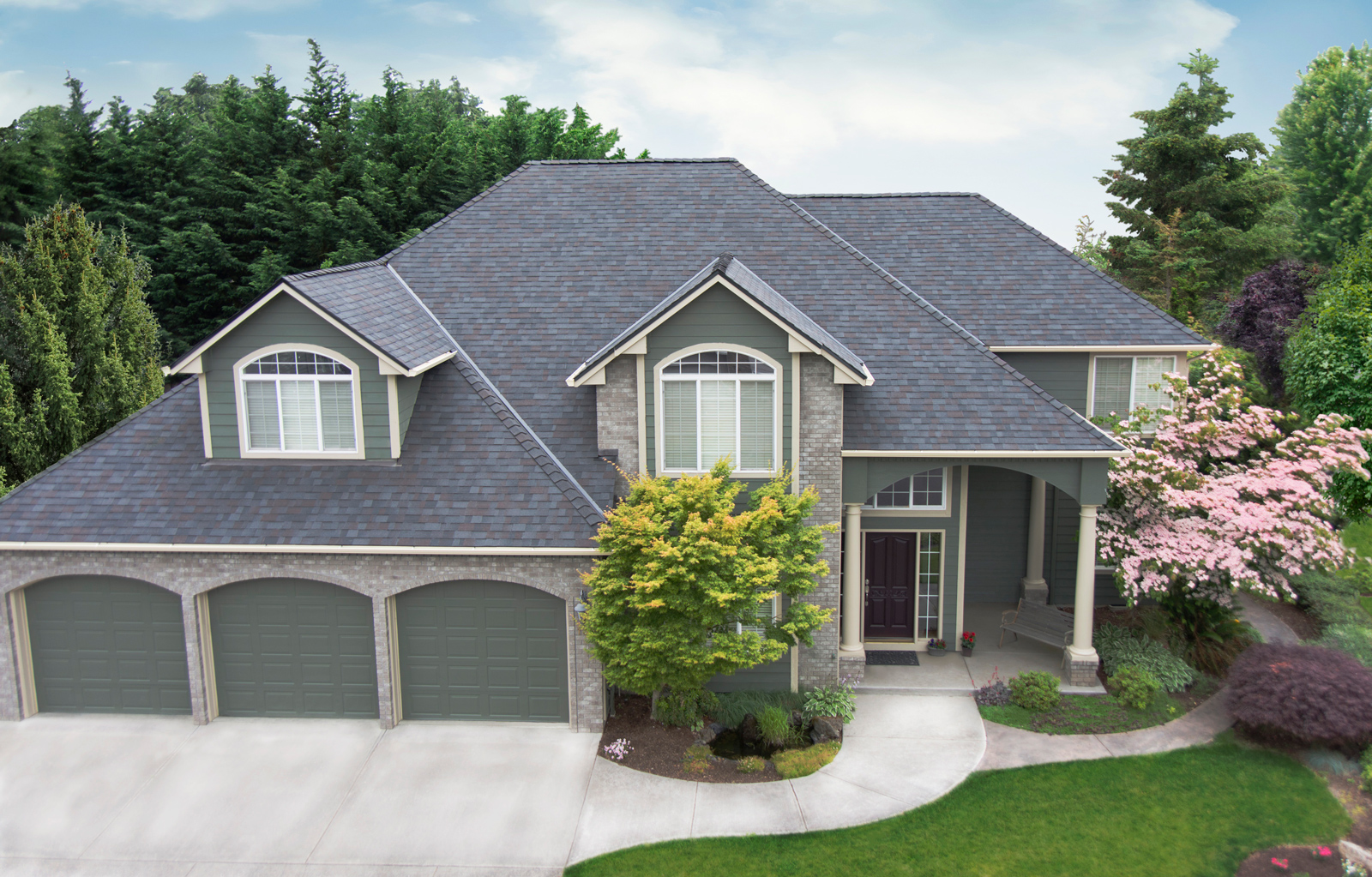 Florida home with Vista AR Black Oak roof